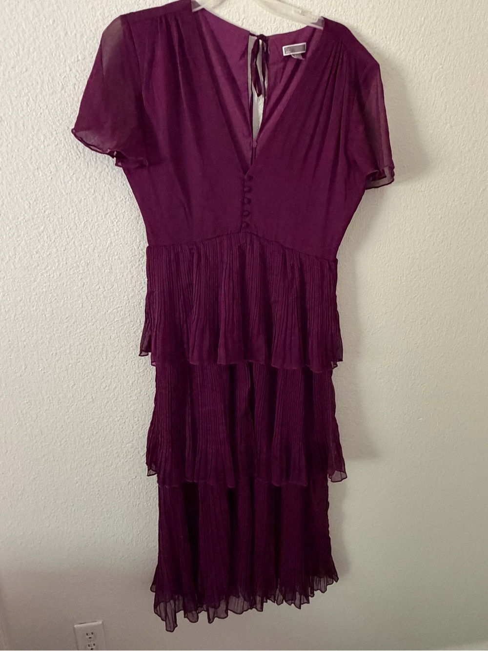 Chelsea28 Plum Tiered Midi Dress
